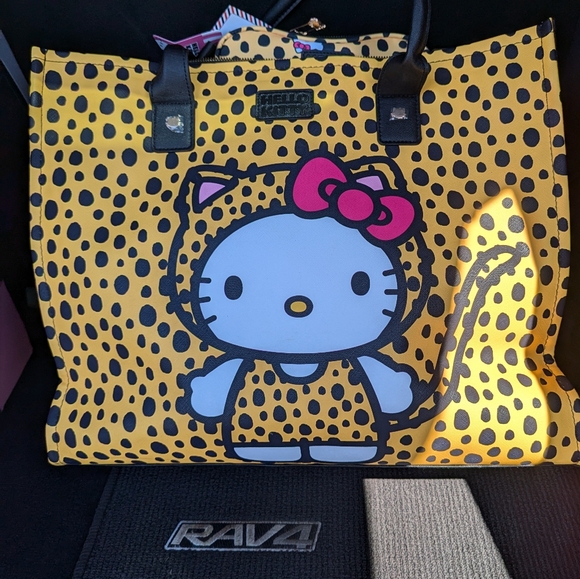 Hello kitty luggage tote purse - Picture 1 of 8